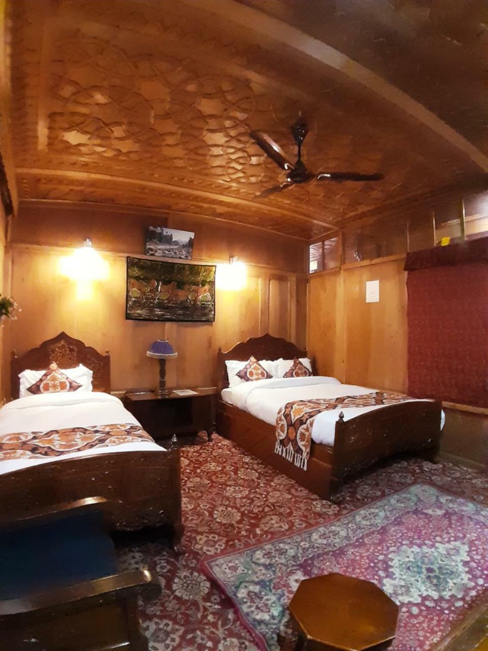 The Badyari Palace Houseboats Srinagar  Ngoại thất bức ảnh