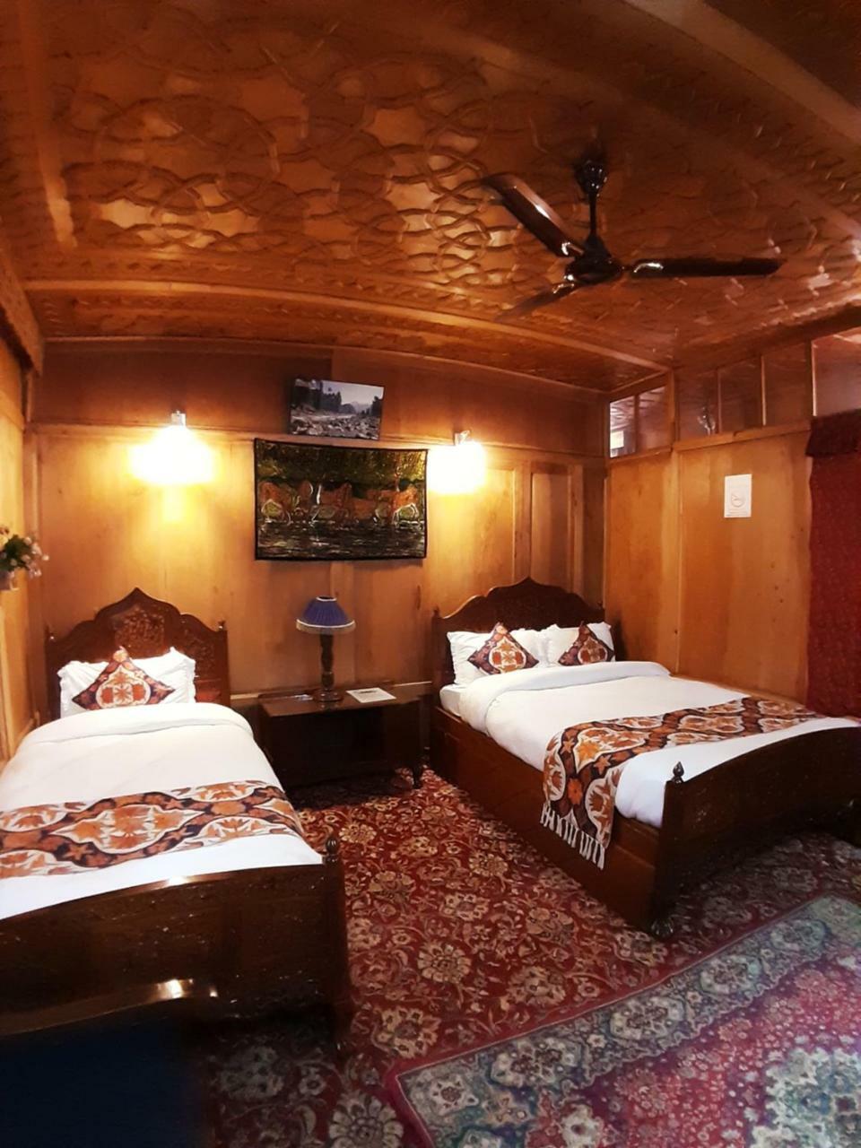 The Badyari Palace Houseboats Srinagar  Ngoại thất bức ảnh